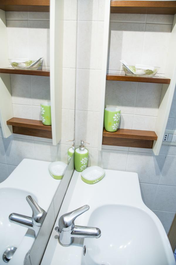 Al Centro E Meglio B&B Napoli Ngoại thất bức ảnh