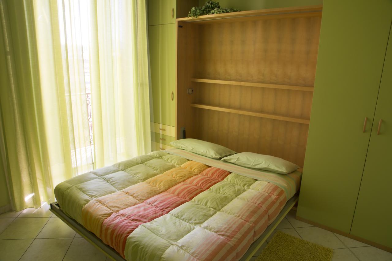 Al Centro E Meglio B&B Napoli Ngoại thất bức ảnh