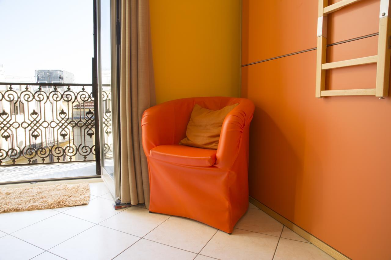 Al Centro E Meglio B&B Napoli Ngoại thất bức ảnh